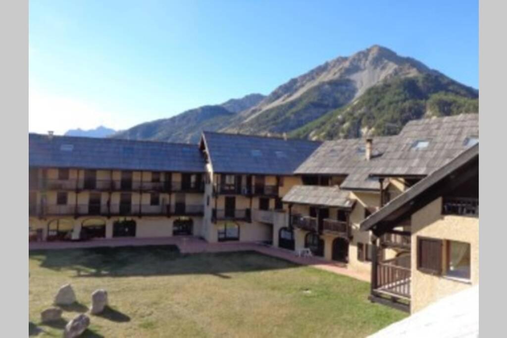 Loue Studio De Vacances Renove A 네바셰 외부 사진